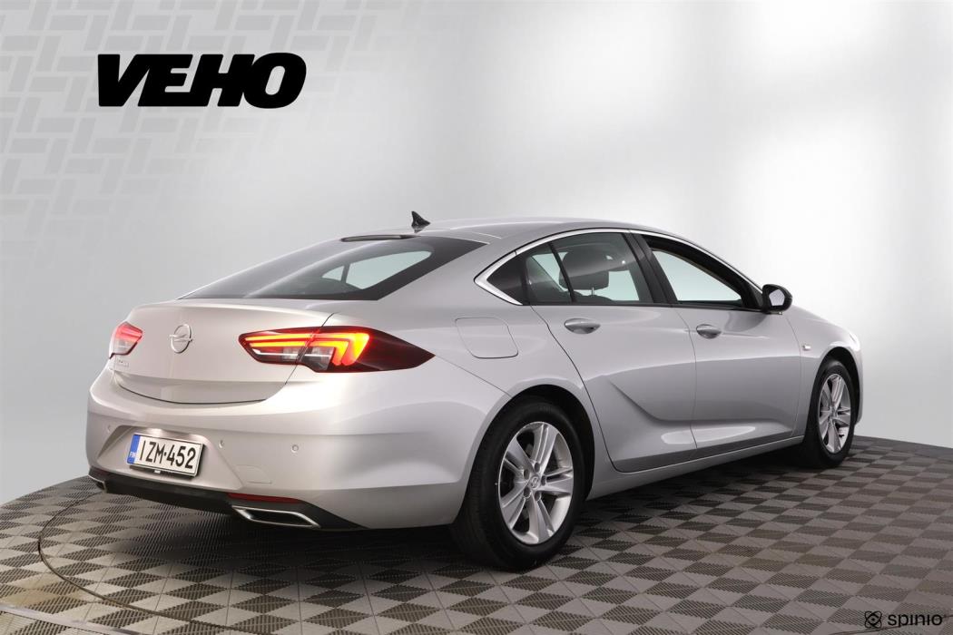 Opel Insignia 2021