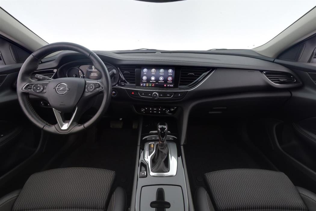 Opel Insignia 2021