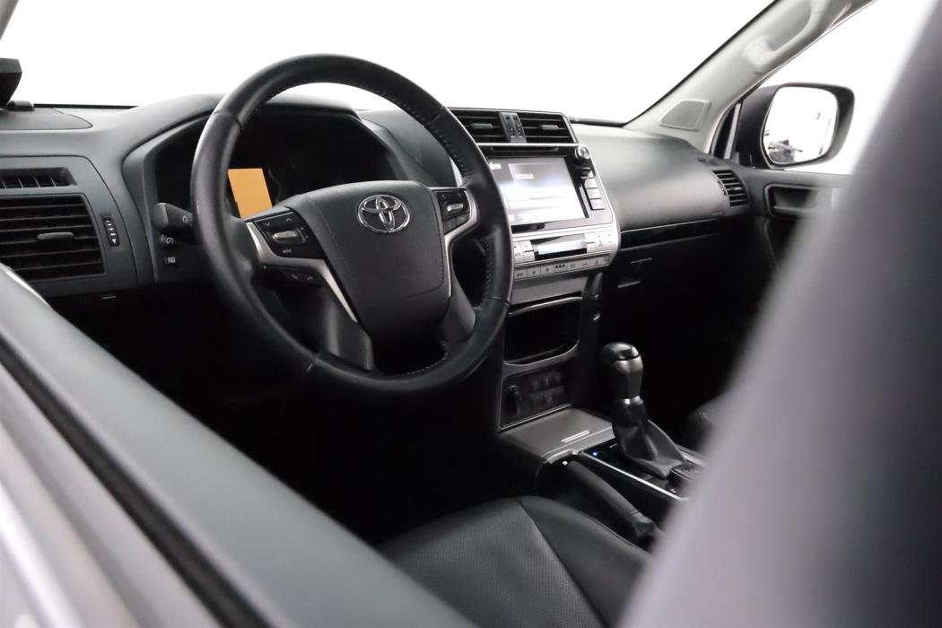 Toyota Land Cruiser 2018