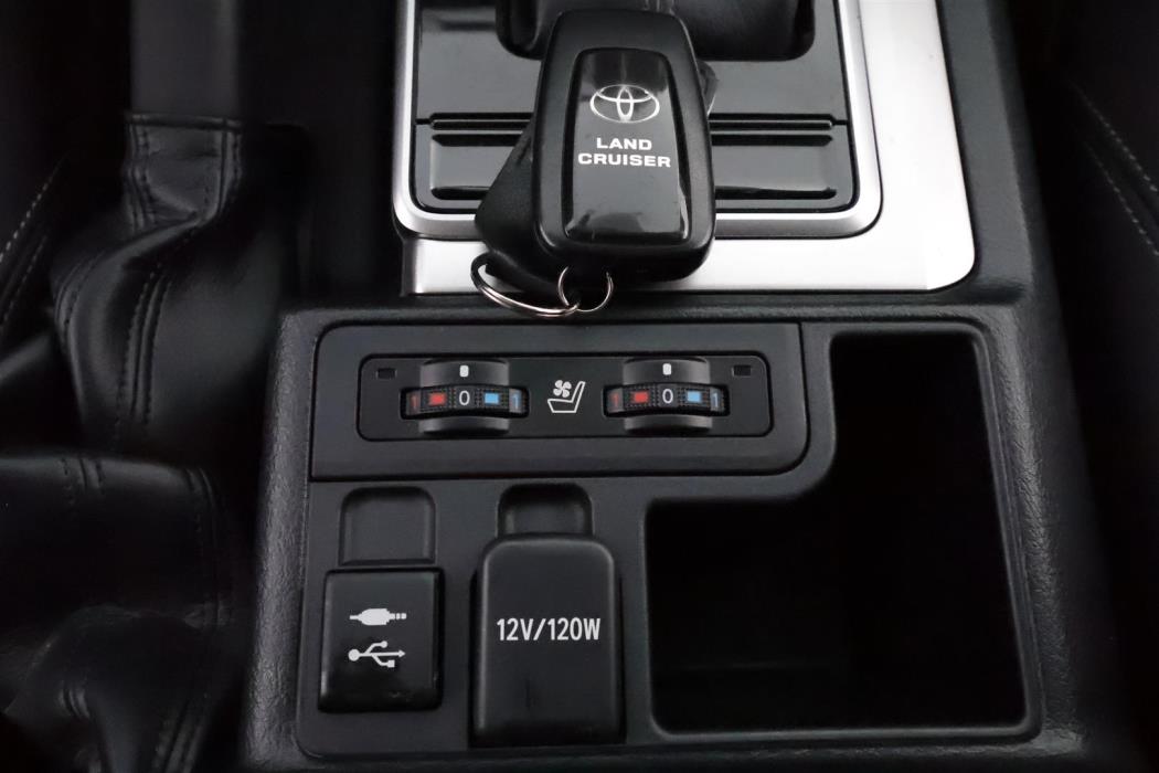 Toyota Land Cruiser 2018
