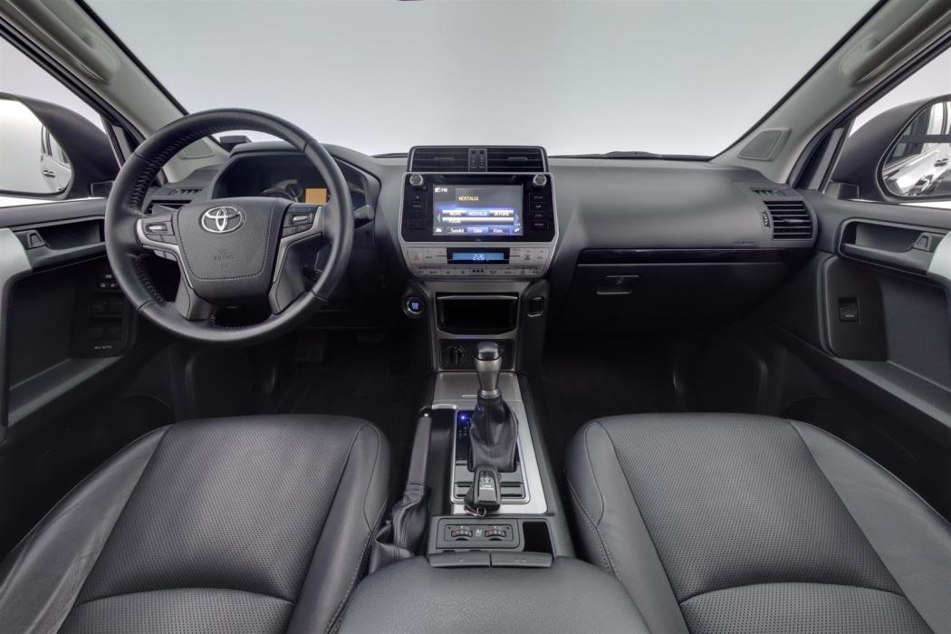 Toyota Land Cruiser 2018