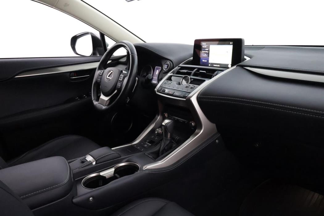 Lexus NX 2020