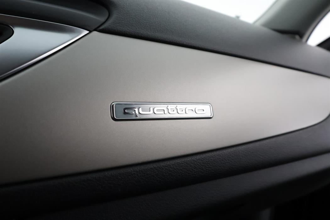 Audi A6 allroad quattro 2016