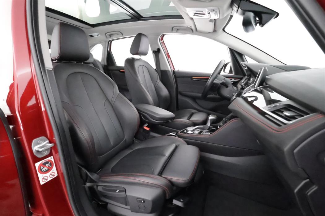 BMW 225 2016