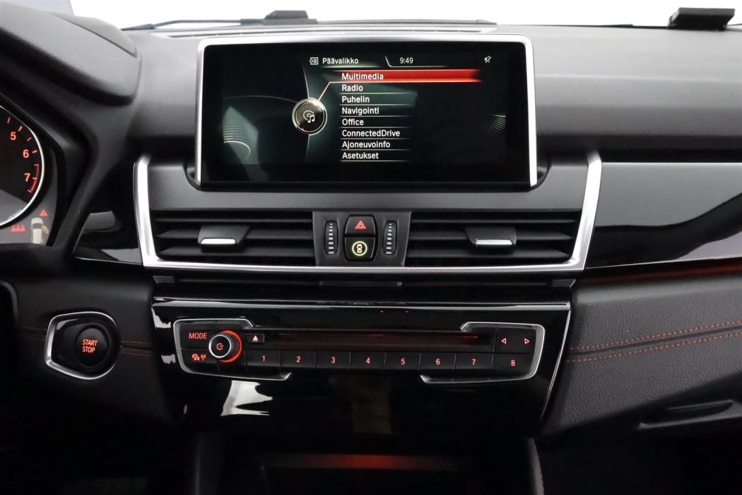 BMW 225 2016