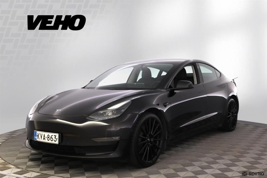 Tesla Model 3 2022