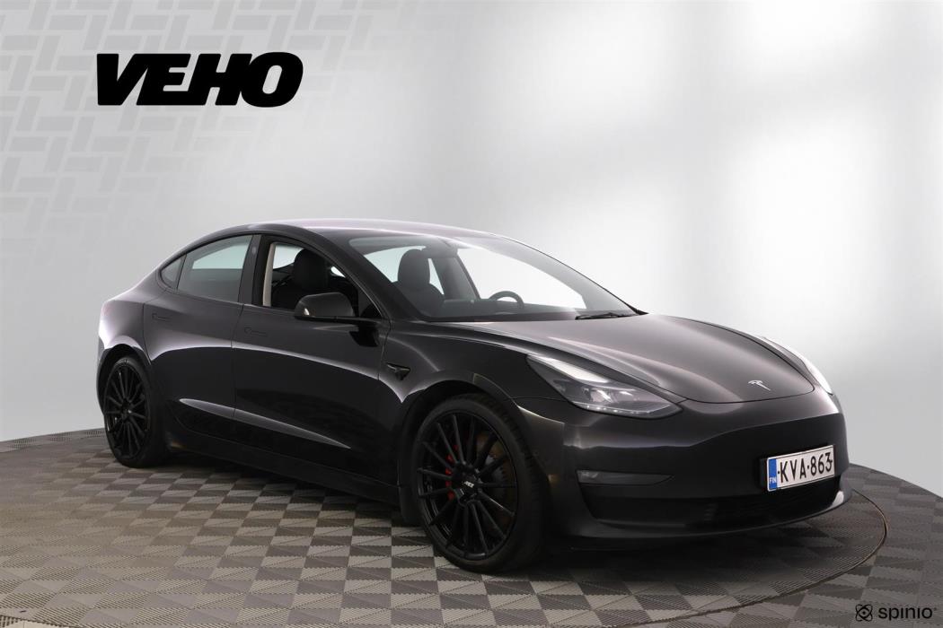 Tesla Model 3 2022