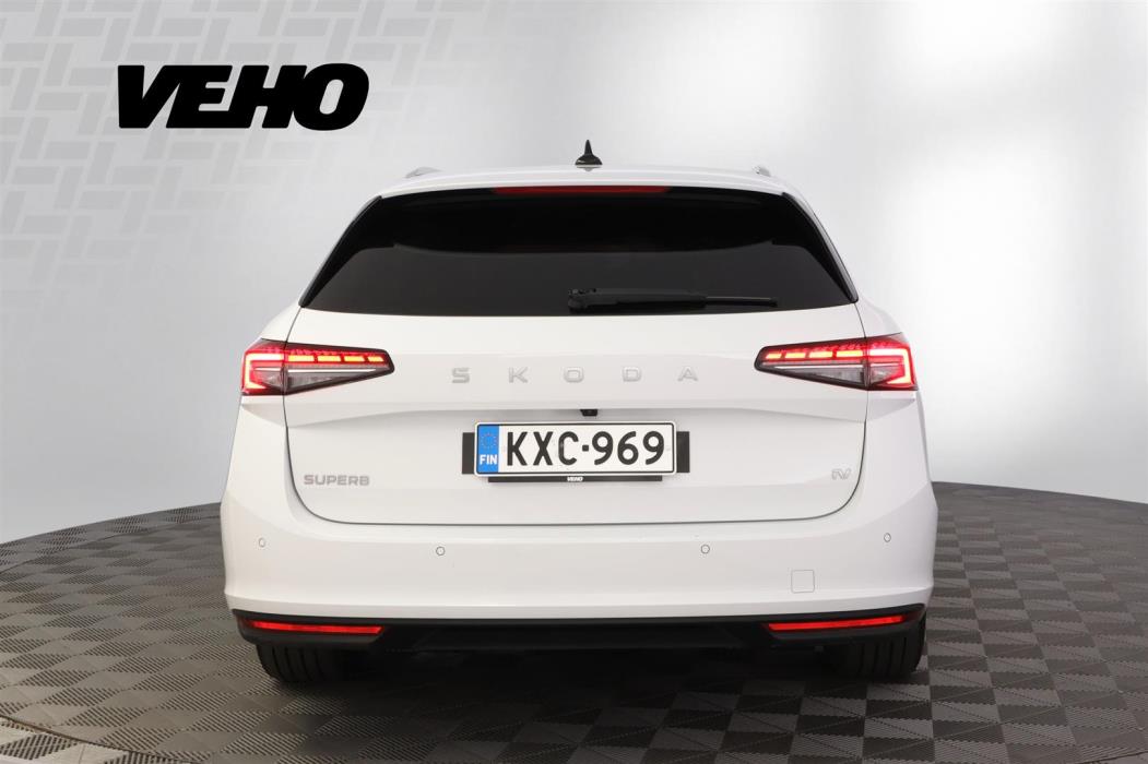 SKODA Superb 2024