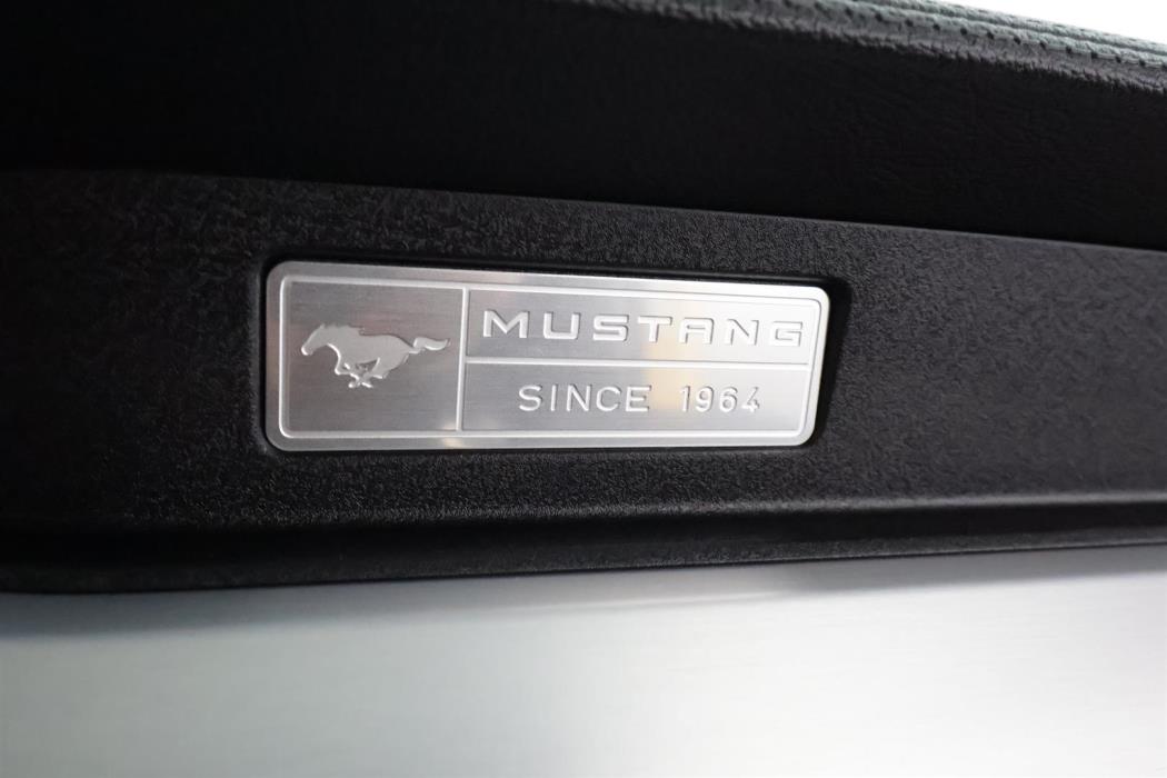 FORD Mustang 2016