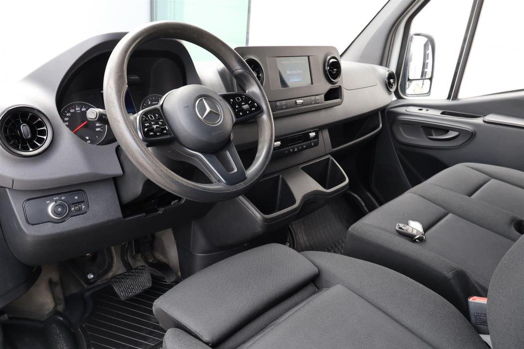 Mercedes-Benz Sprinter 2021