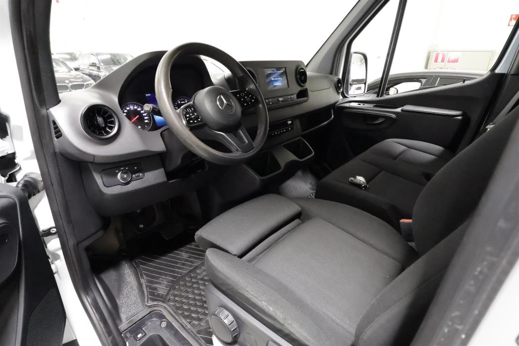 Mercedes-Benz Sprinter 2021