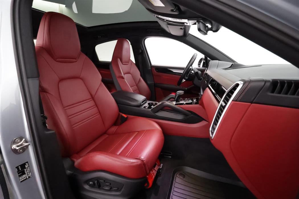 Porsche Cayenne 2023