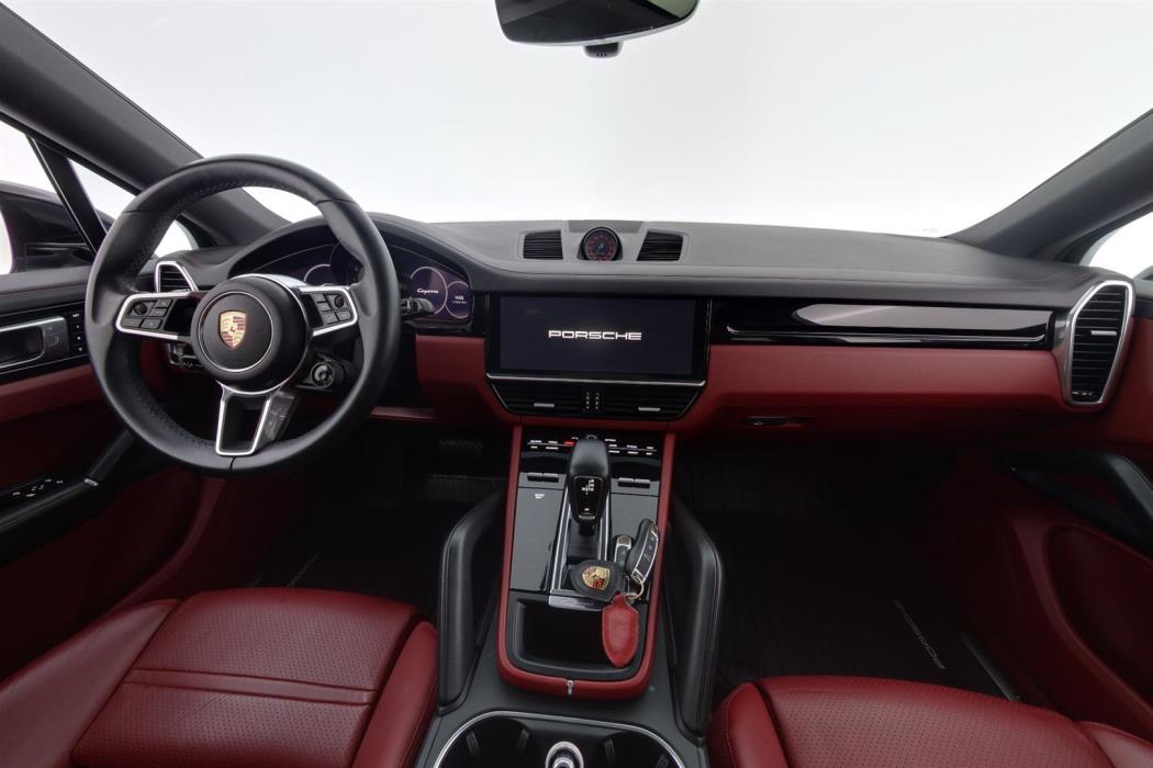 Porsche Cayenne 2023