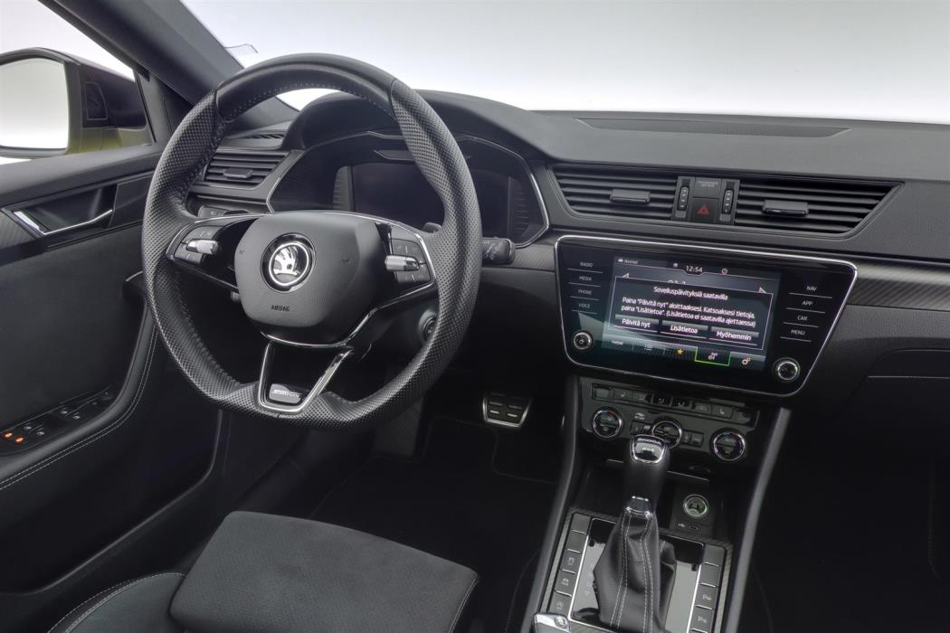 SKODA Superb 2024