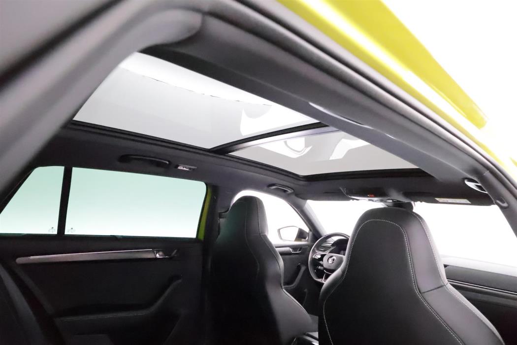 SKODA Superb 2024