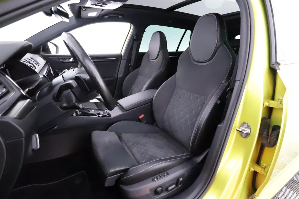 SKODA Superb 2024