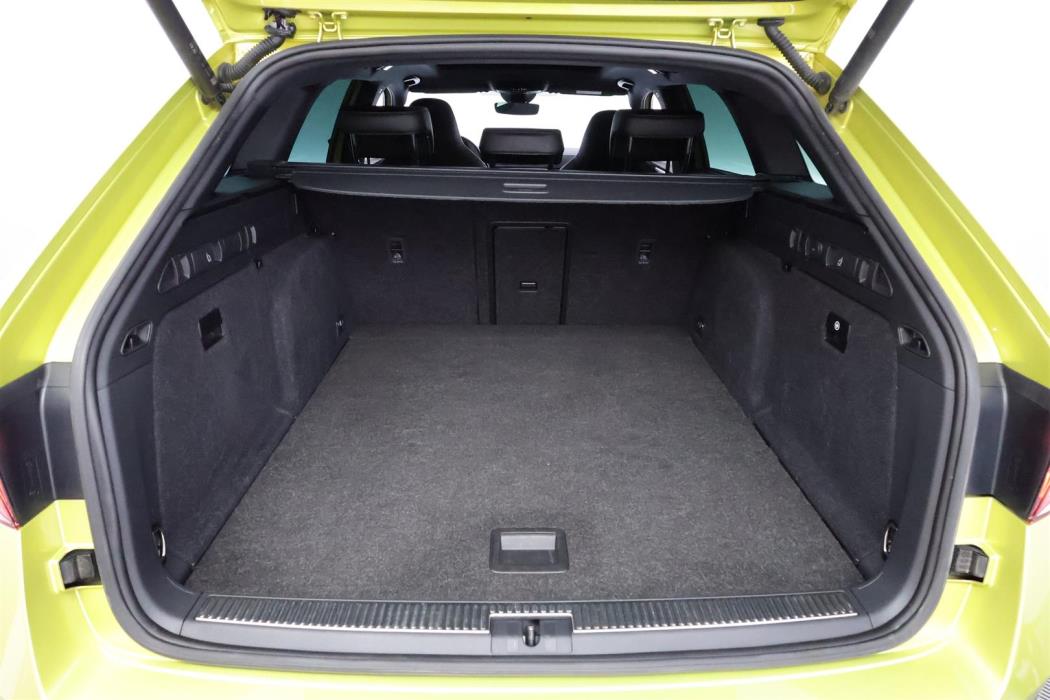 SKODA Superb 2024