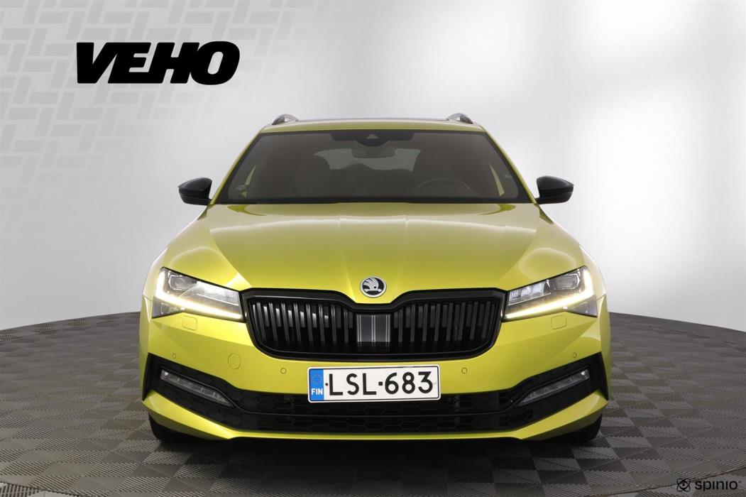 SKODA Superb 2024