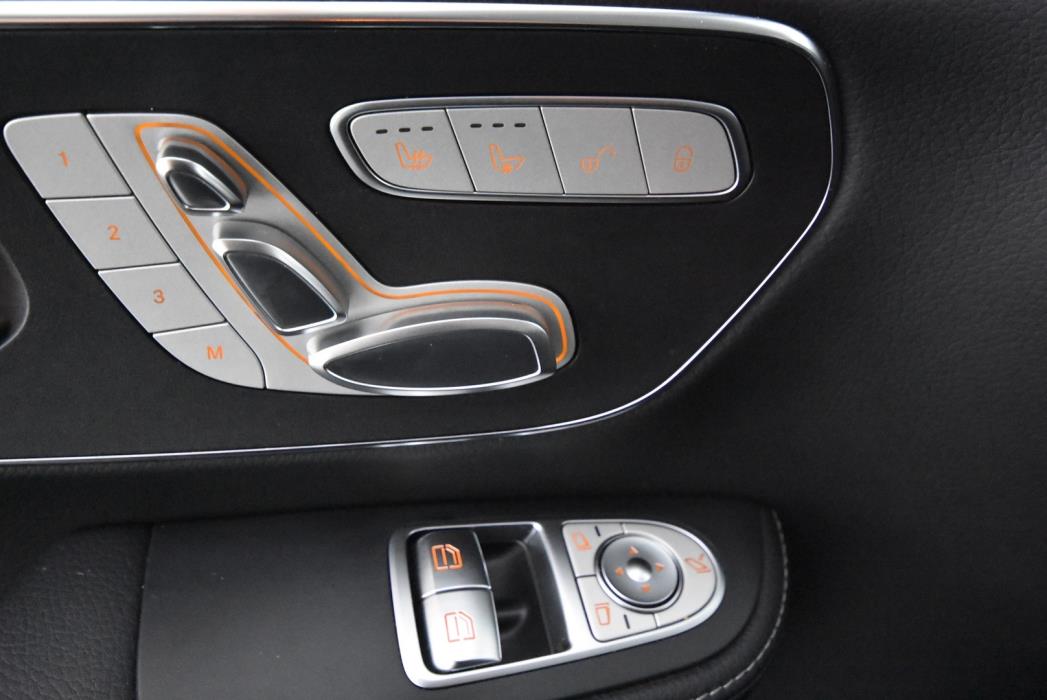 MERCEDES-BENZ V 2022