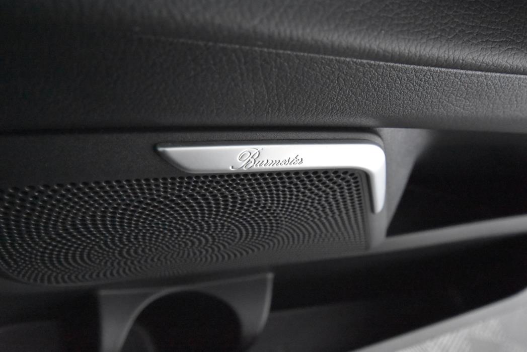 MERCEDES-BENZ V 2022