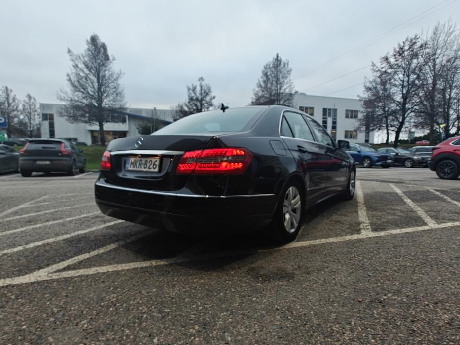 Mercedes-Benz E 2011