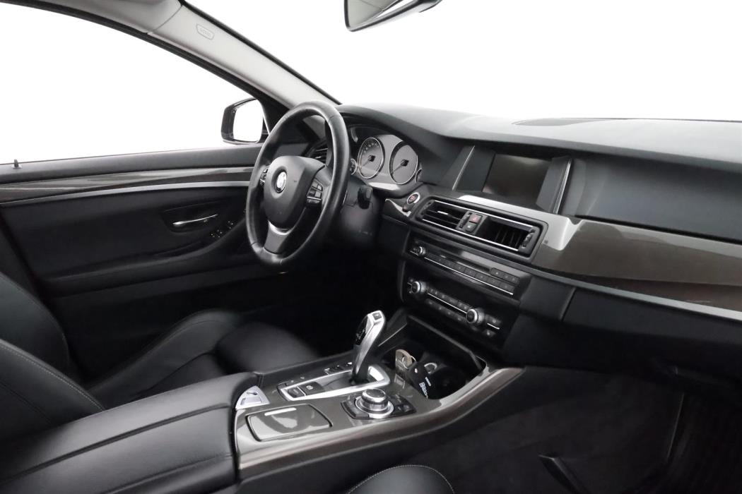BMW 520 2013