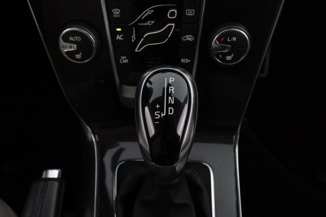 Volvo V40 2017