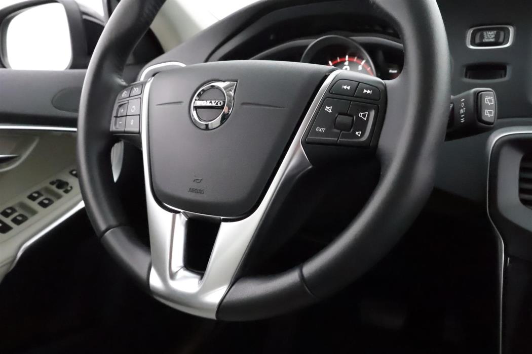 Volvo V40 2017
