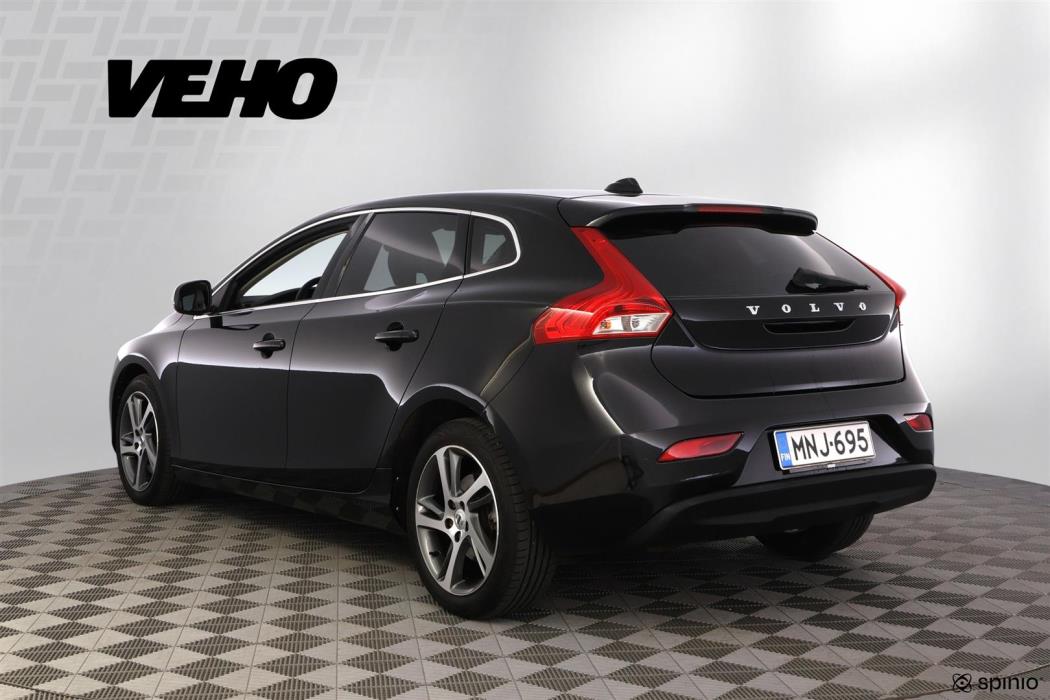 Volvo V40 2017