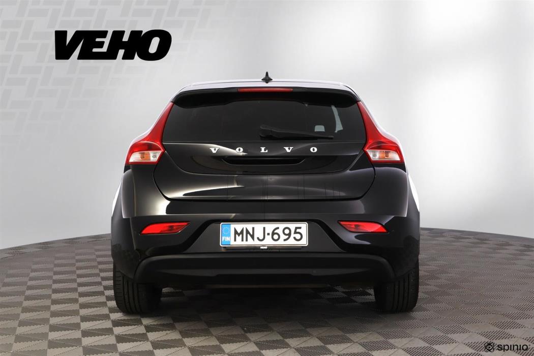 Volvo V40 2017
