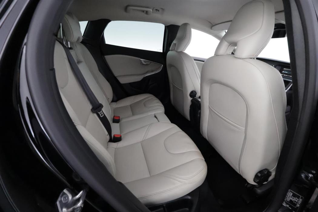 Volvo V40 2017
