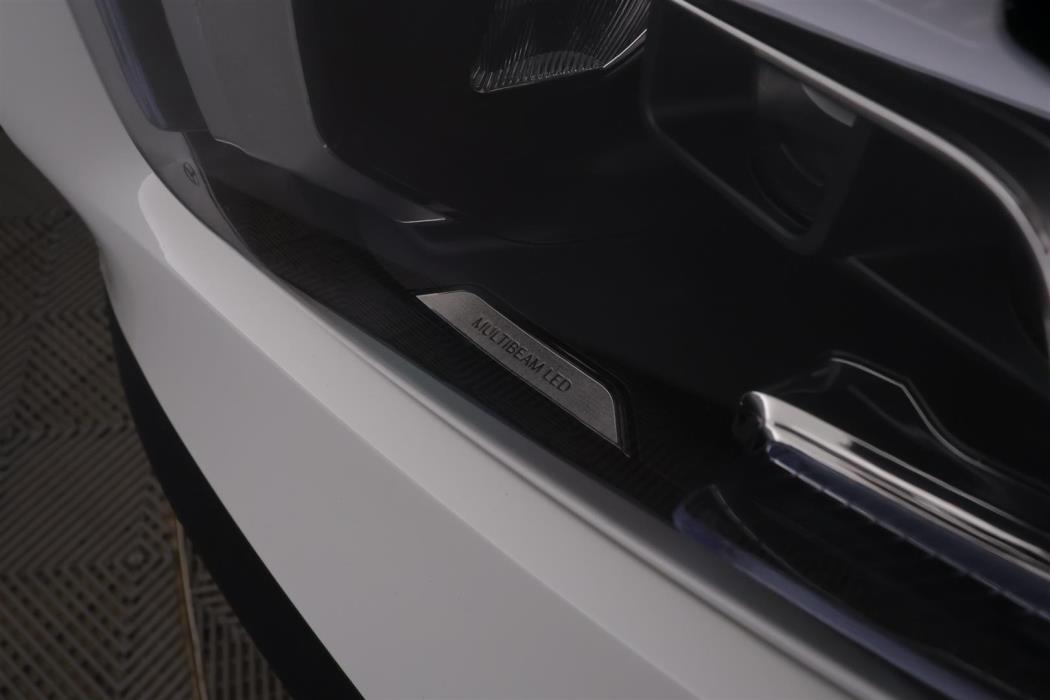 MERCEDES-BENZ GLB 2023