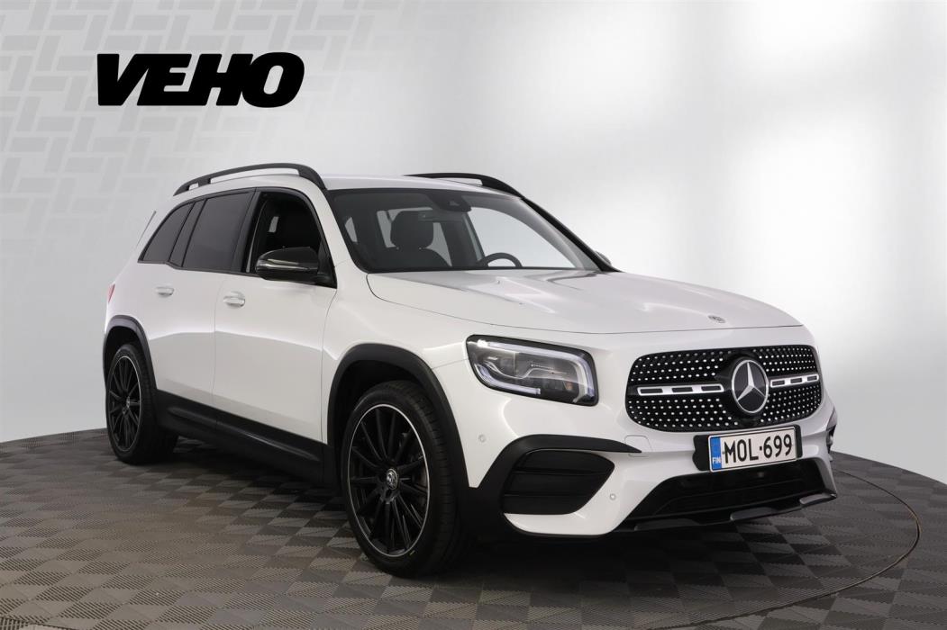 MERCEDES-BENZ GLB 2023