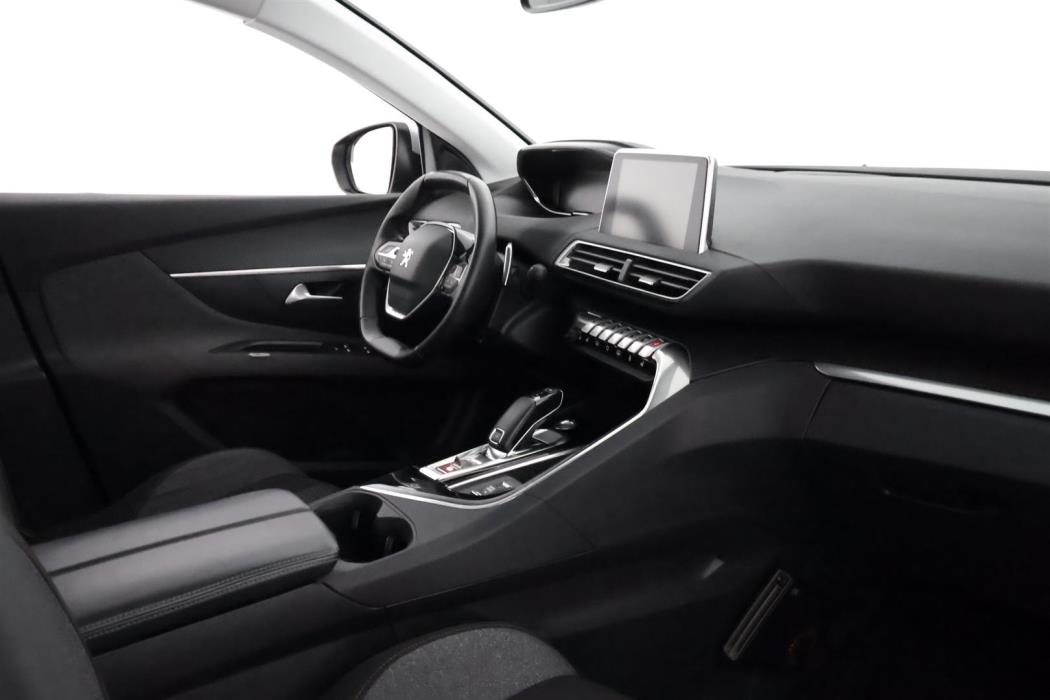 Peugeot 5008 2021