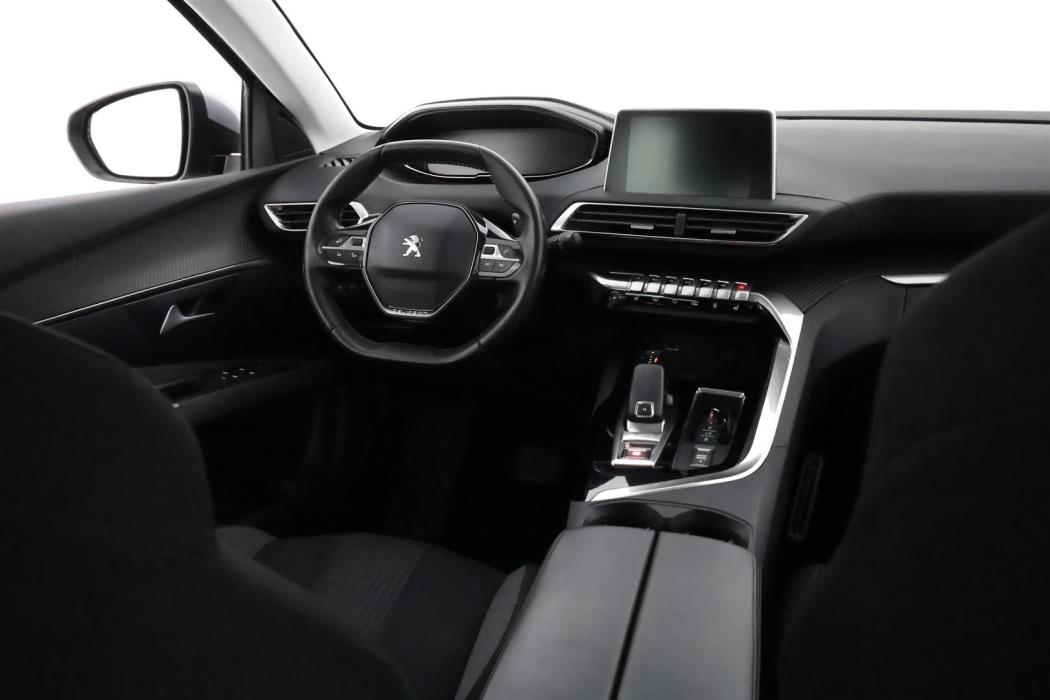 Peugeot 5008 2021