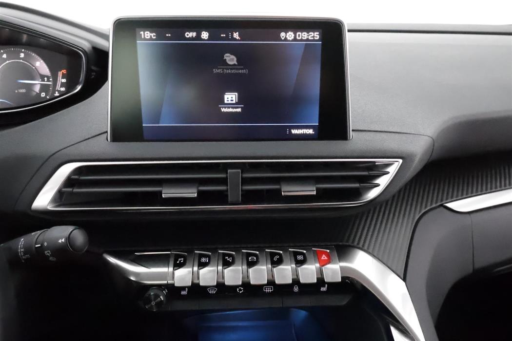 Peugeot 5008 2021