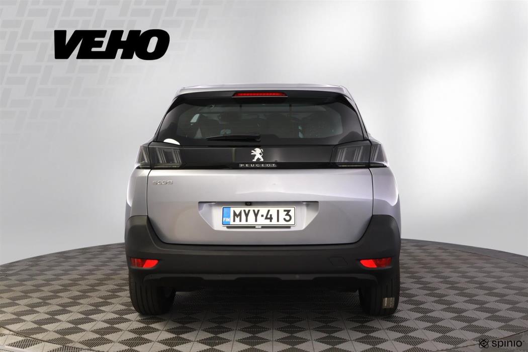 Peugeot 5008 2021