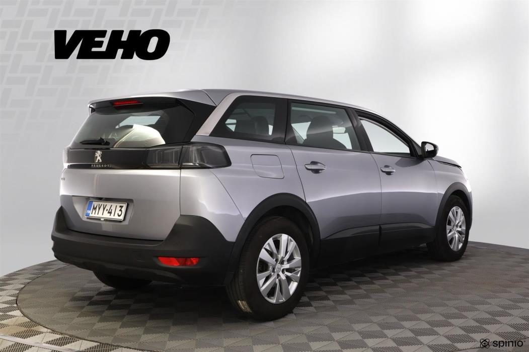 Peugeot 5008 2021