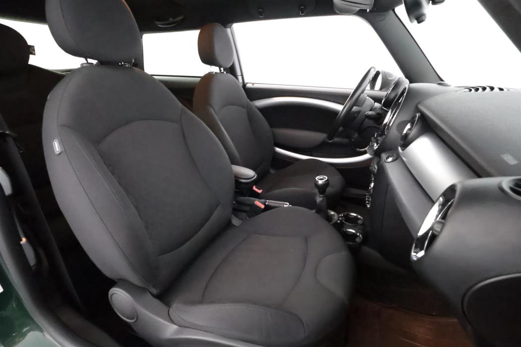 MINI Cooper S 2011