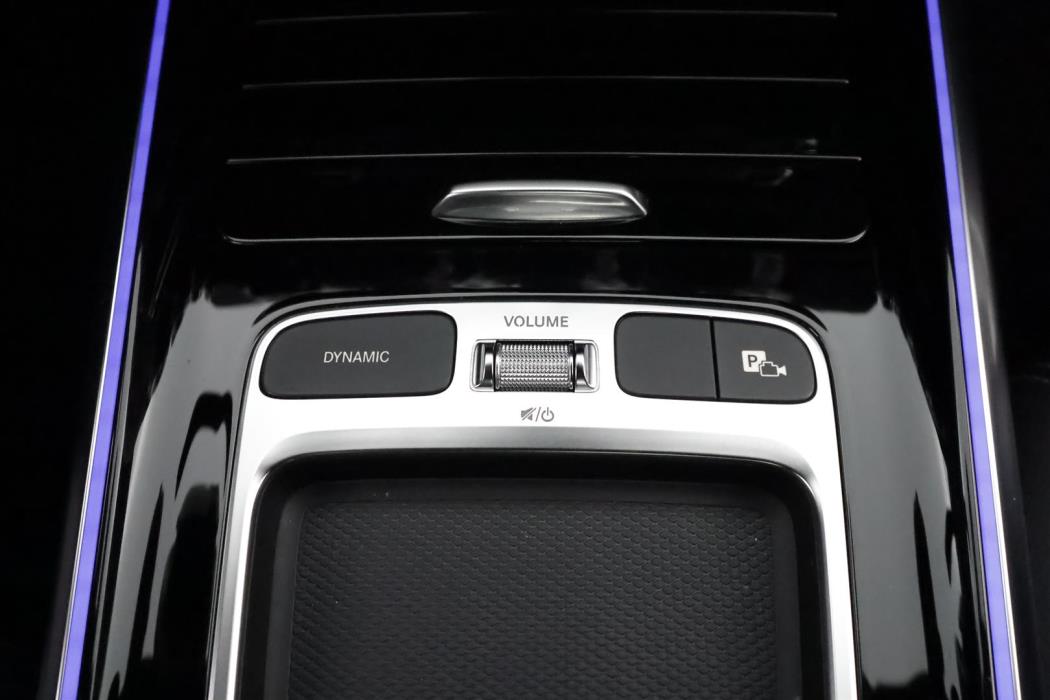 MERCEDES-BENZ GLA 2024