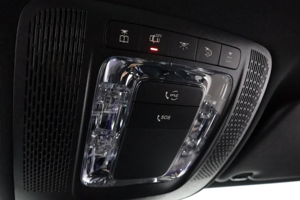 MERCEDES-BENZ GLA 2024