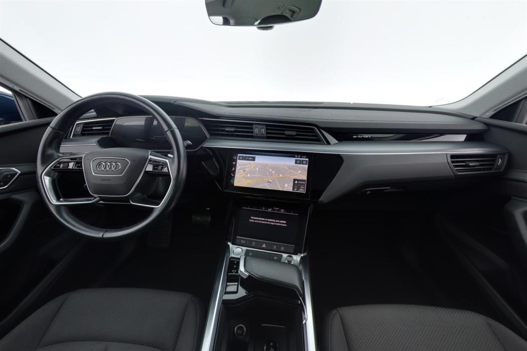 AUDI e-tron 2019