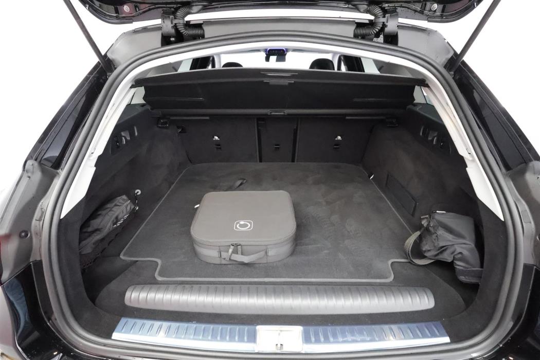 Mercedes-Benz E 2025