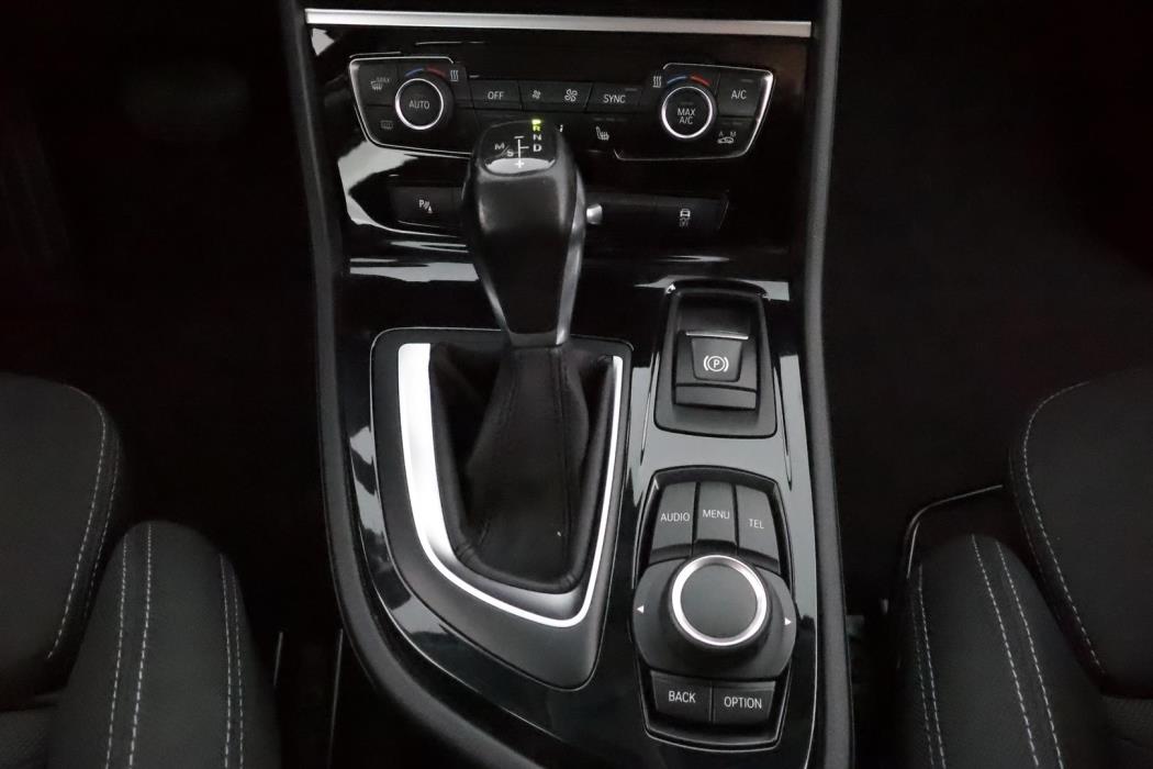 BMW 218 2016