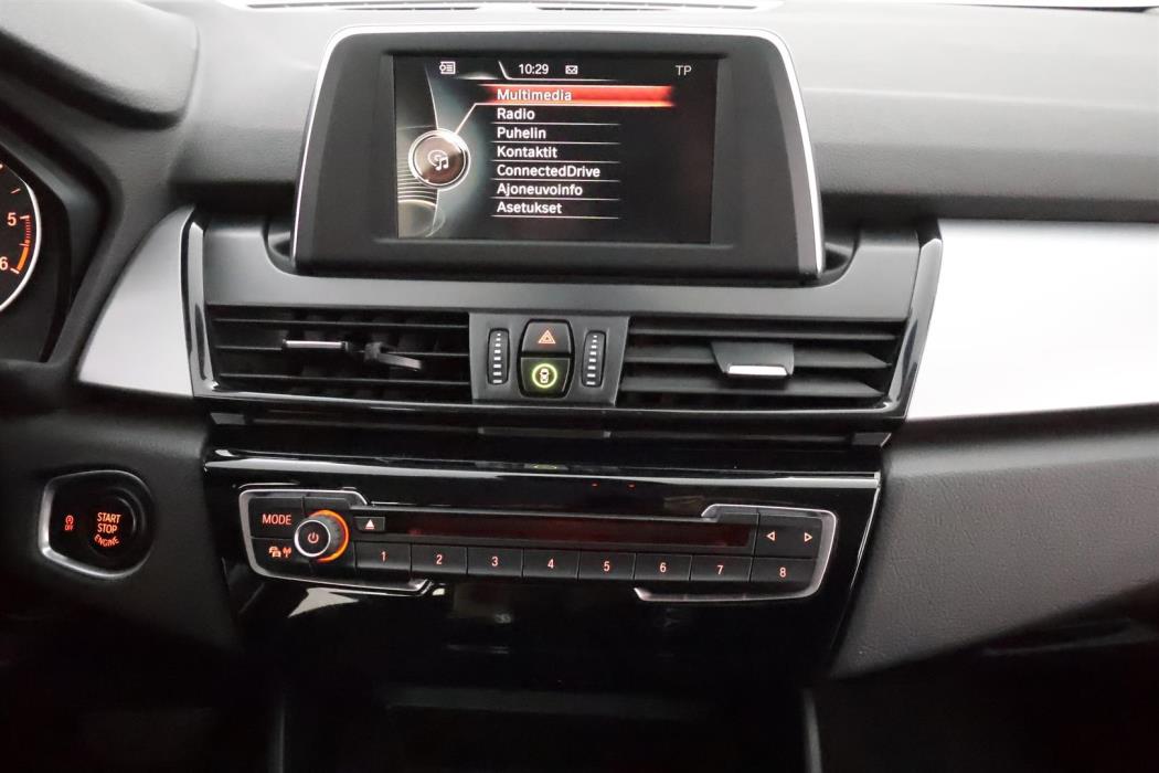 BMW 218 2016