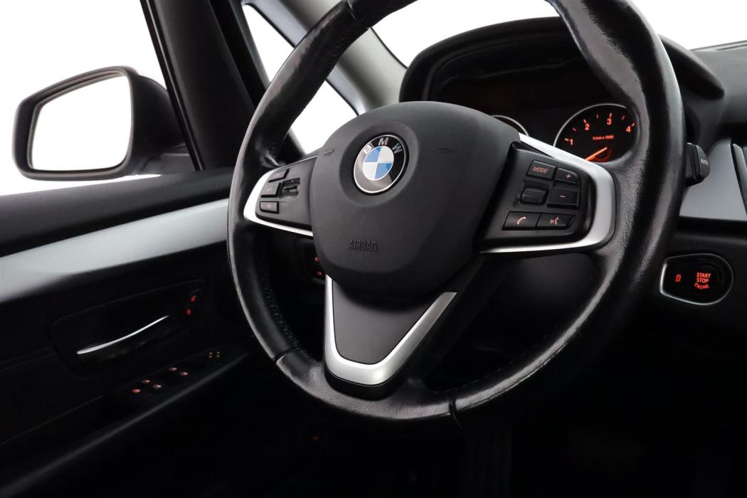 BMW 218 2016