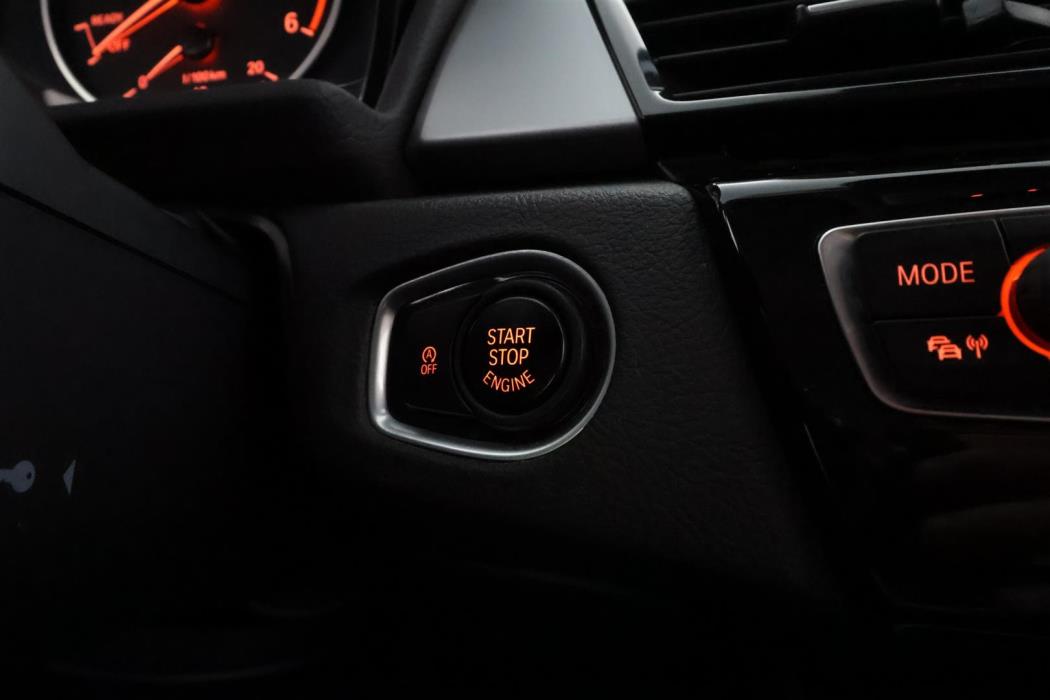 BMW 218 2016