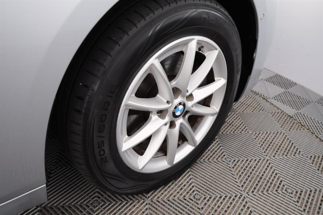 BMW 218 2016