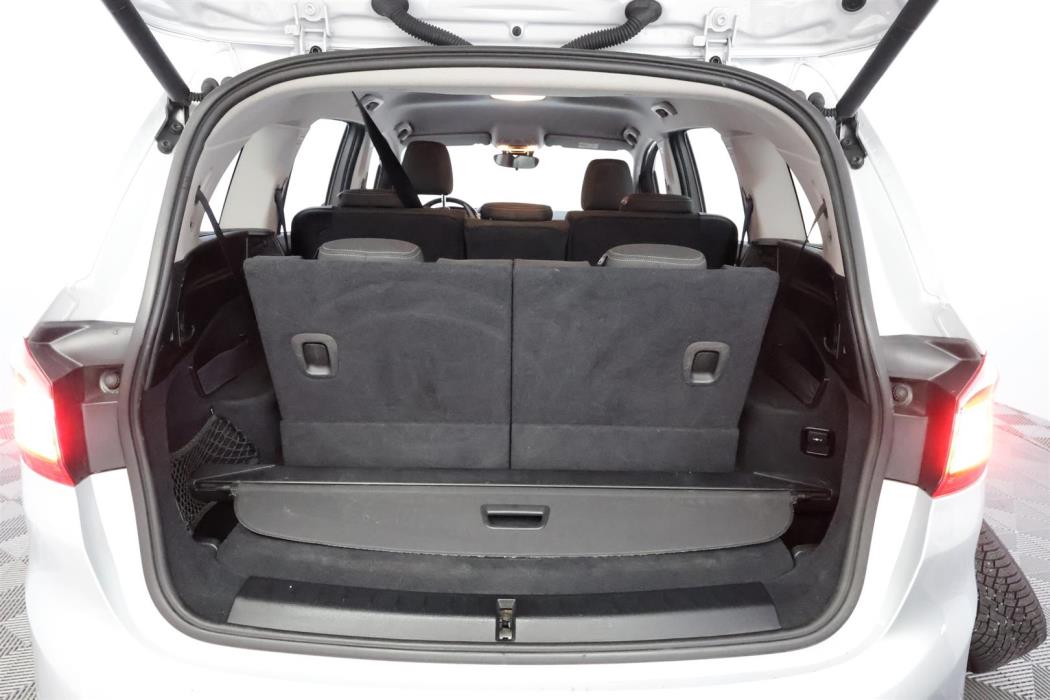 BMW 218 2016
