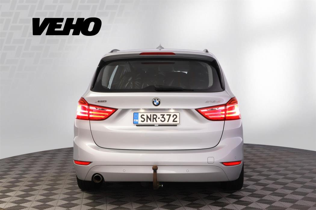 BMW 218 2016